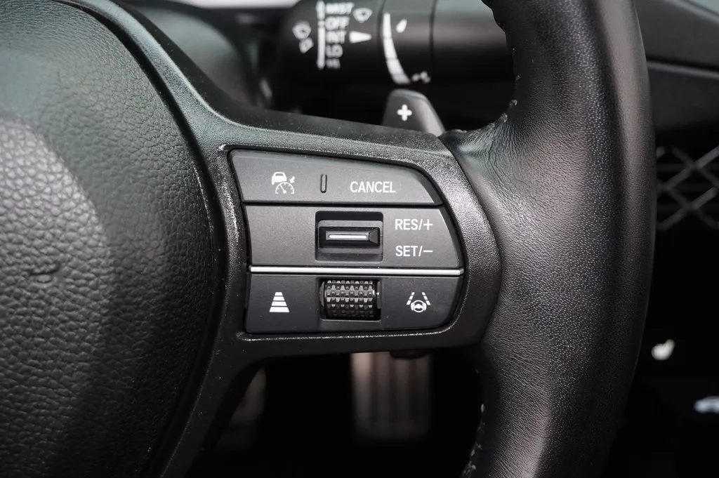 2023 Honda Accord Hybrid Sport-L photo 25