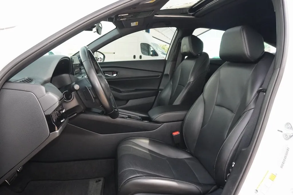 2023 Honda Accord Hybrid Sport-L photo 9