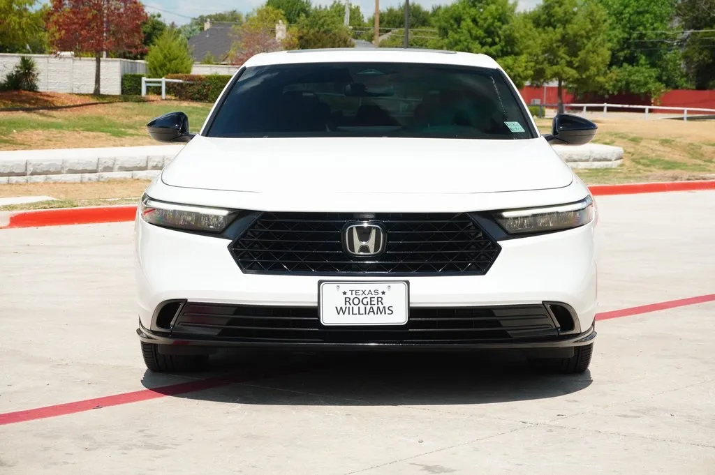 2023 Honda Accord Hybrid Sport-L photo 3