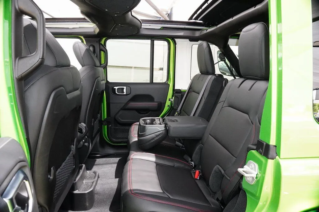 2025 Jeep Wrangler 4-Door Rubicon X - Photo 11