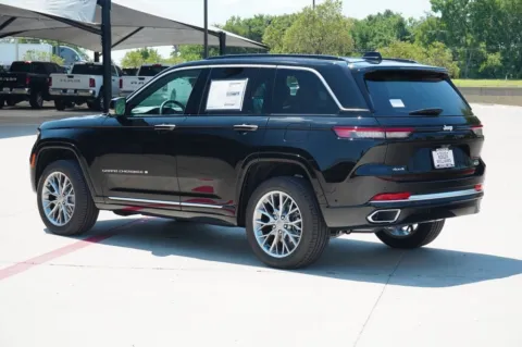 Another view of 2025 Jeep Grand Cherokee Summit for sale in Weatherford, TX at Roger Williams Chrysler Dodge Jeep Ram