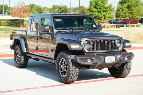 More photos of 2025 Jeep Gladiator Rubicon at Roger Williams Chrysler Dodge Jeep Ram, TX