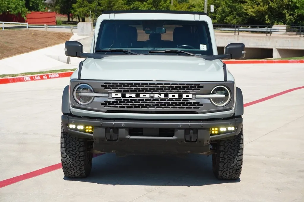 2021 Ford Bronco Badlands photo 3