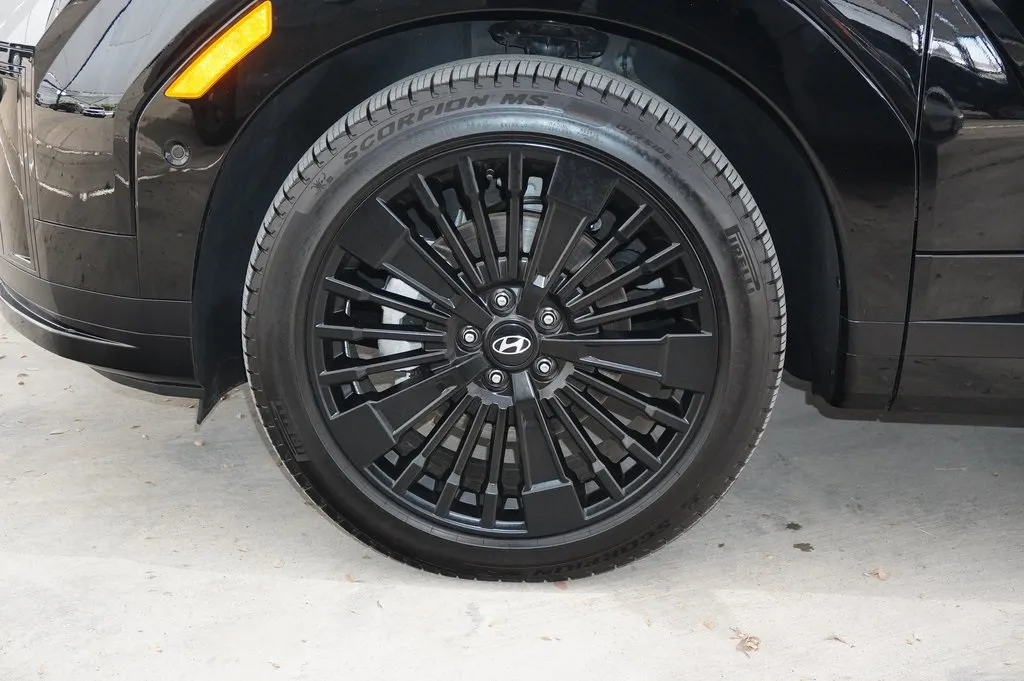 2025 Hyundai Santa Fe Calligraphy photo 3