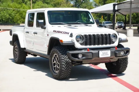 More photos of 2025 Jeep Gladiator Rubicon X at Roger Williams Chrysler Dodge Jeep Ram, TX