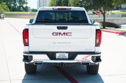 More photos of 2019 GMC Sierra 1500 SLT at Roger Williams Chrysler Dodge Jeep Ram, TX