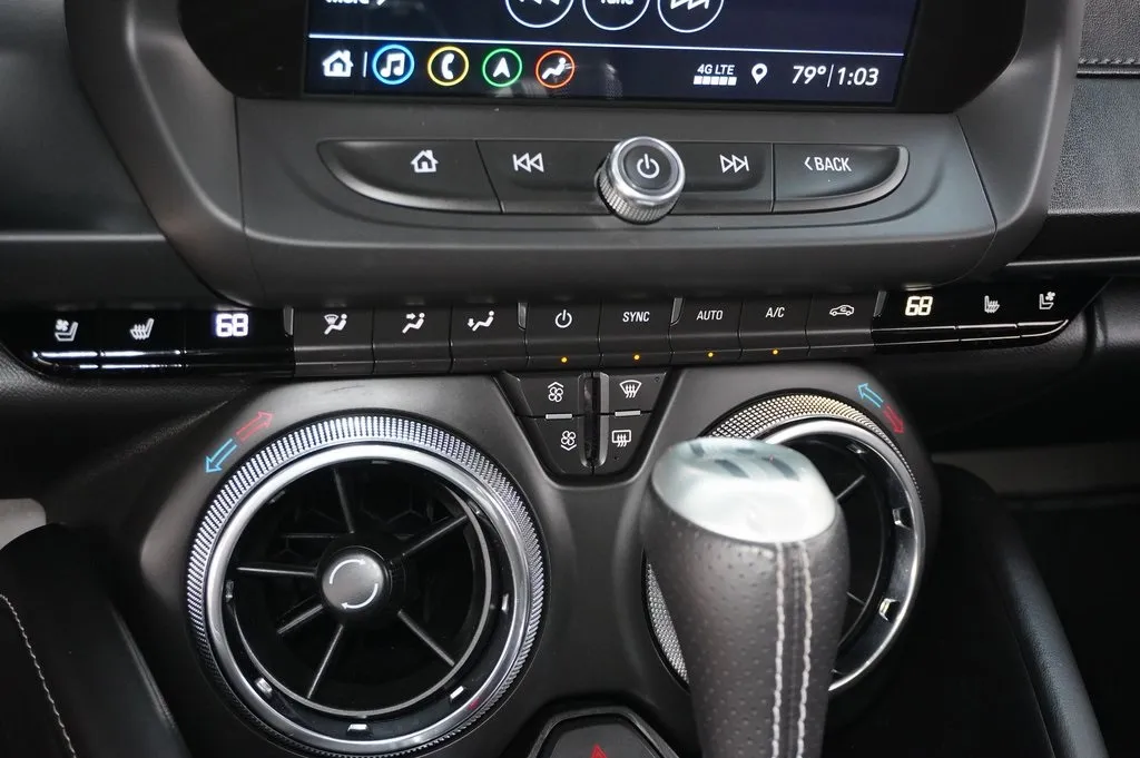 2019 Chevrolet Camaro 2SS photo 23
