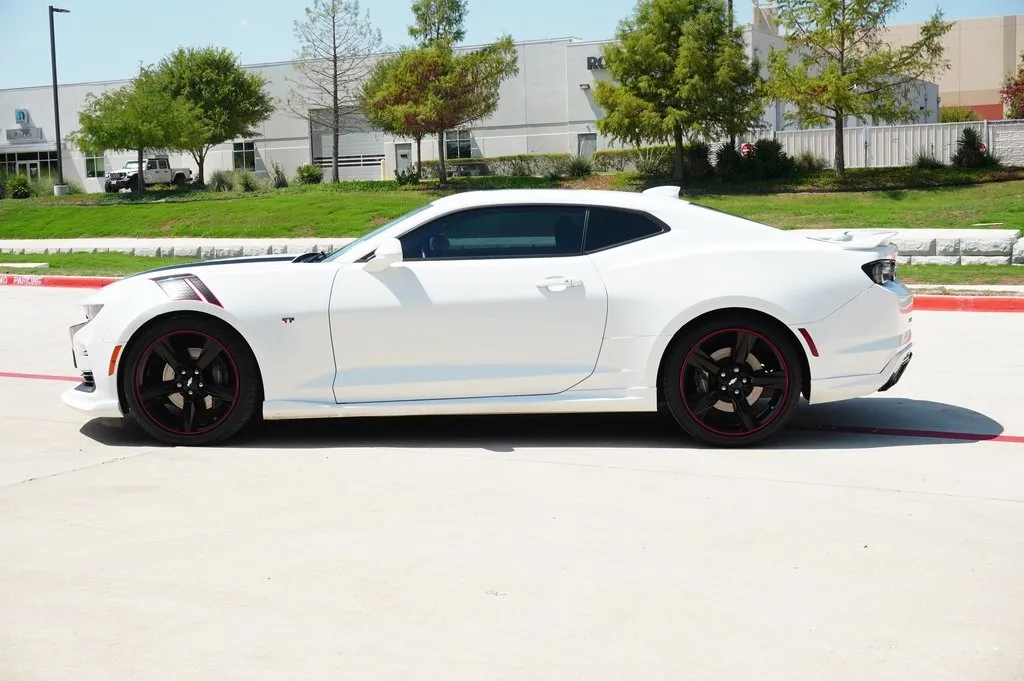 2019 Chevrolet Camaro 2SS photo 10