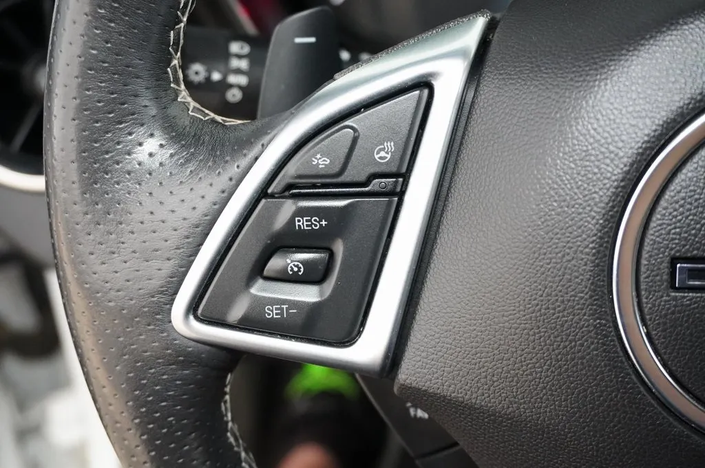 2019 Chevrolet Camaro 2SS photo 16