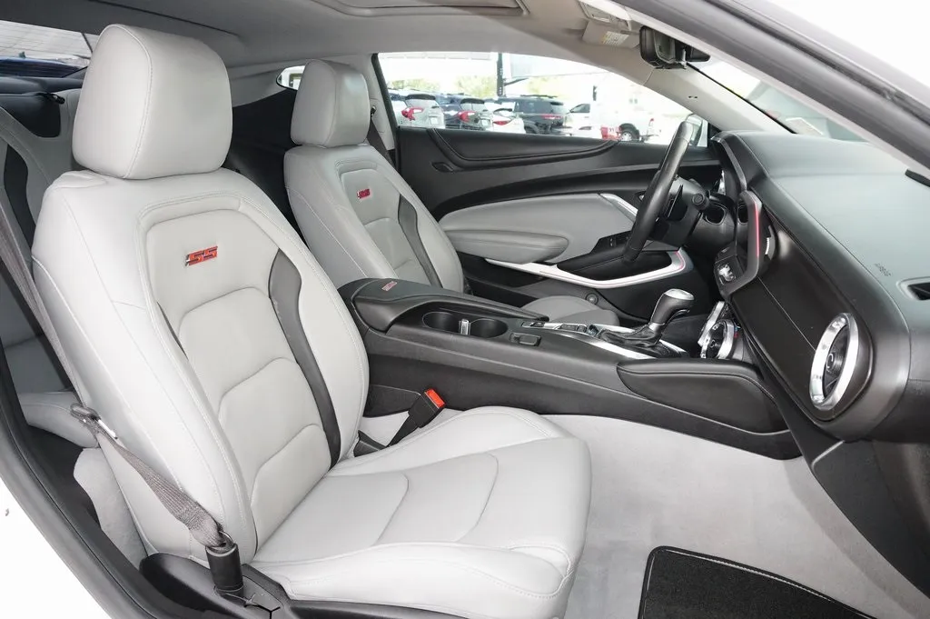 2019 Chevrolet Camaro 2SS photo 26