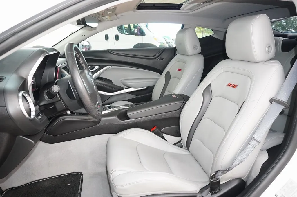 2019 Chevrolet Camaro 2SS photo 8