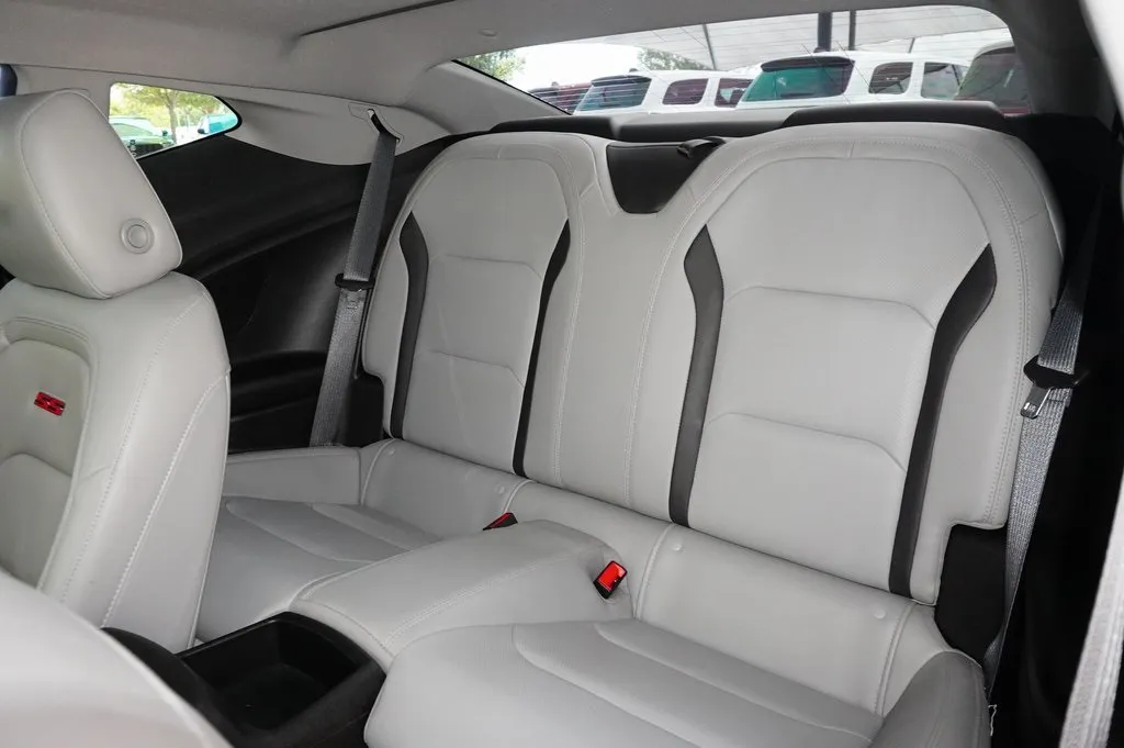 2019 Chevrolet Camaro 2SS photo 18