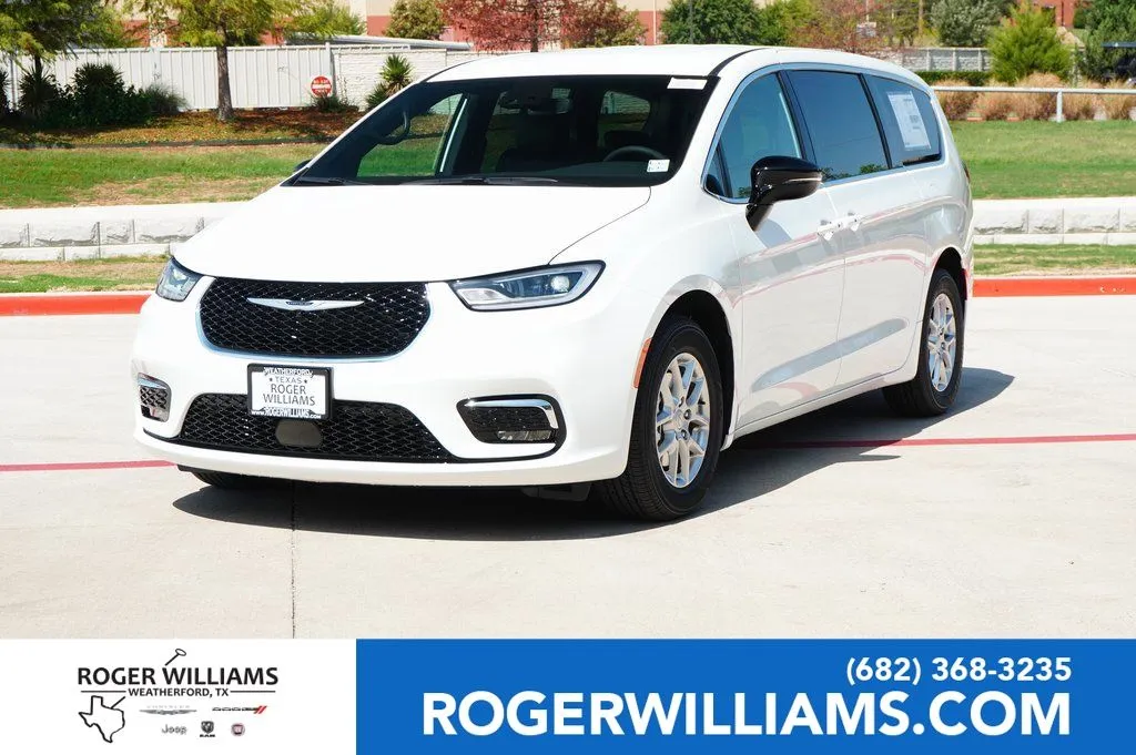 White 2026 Chrysler Pacifica Select for sale in Weatherford, TX