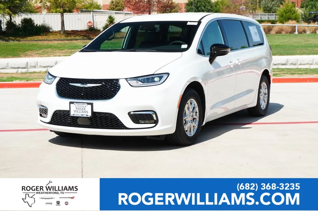 White 2026 Chrysler Pacifica Select for sale in Weatherford, TX