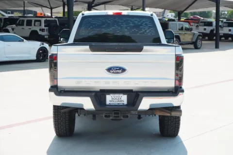 More photos of 2018 Ford Super Duty F-350 SRW XL at Roger Williams Chrysler Dodge Jeep Ram, TX