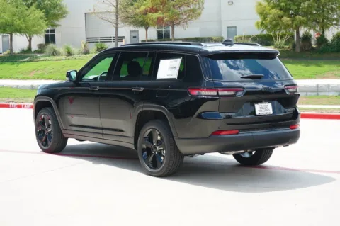 Another view of 2025 Jeep Grand Cherokee L Limited for sale in Weatherford, TX at Roger Williams Chrysler Dodge Jeep Ram