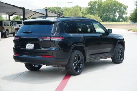 More photos of 2025 Jeep Grand Cherokee L Limited at Roger Williams Chrysler Dodge Jeep Ram, TX