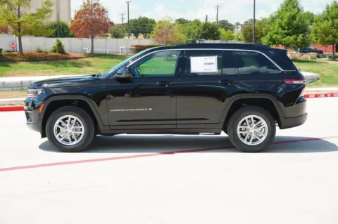 Photos of 2025 Jeep Grand Cherokee Laredo X for sale in Weatherford, TX at Roger Williams Chrysler Dodge Jeep Ram