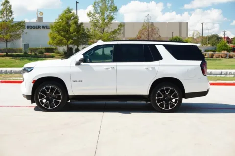 Photos of 2022 Chevrolet Tahoe RST for sale in Weatherford, TX at Roger Williams Chrysler Dodge Jeep Ram