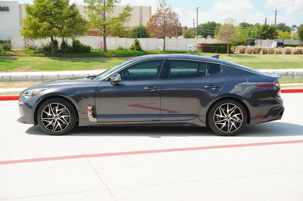 2023 Kia Stinger GT-Line photo 10