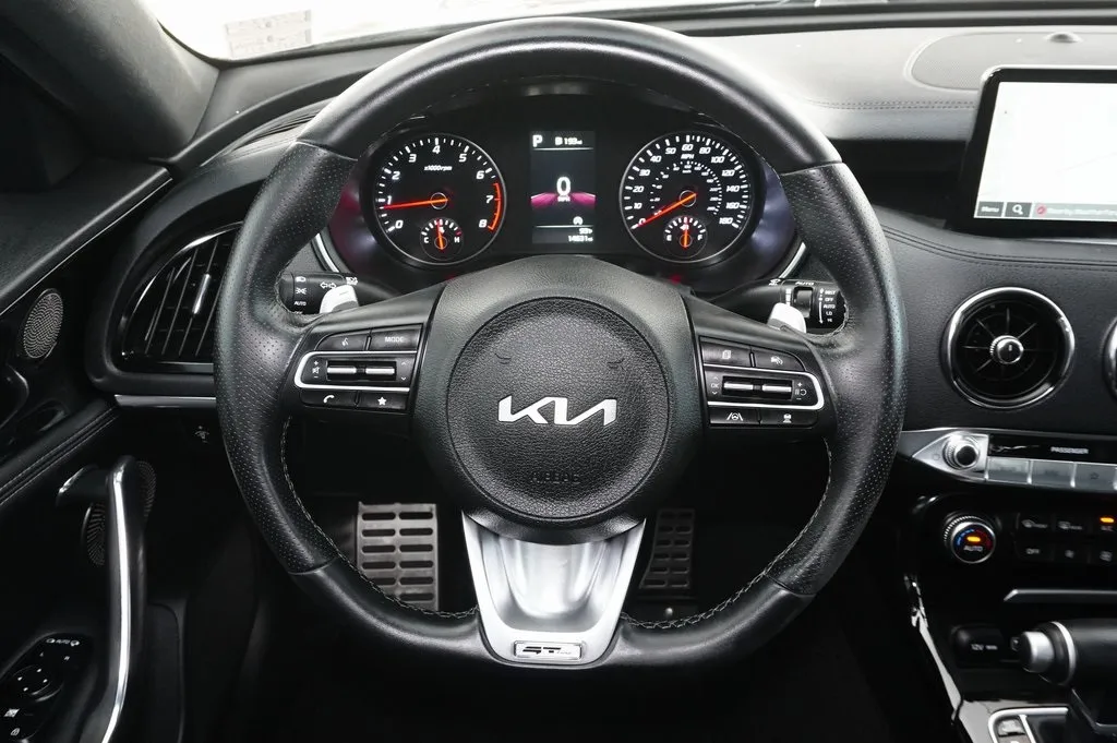 2023 Kia Stinger GT-Line photo 15