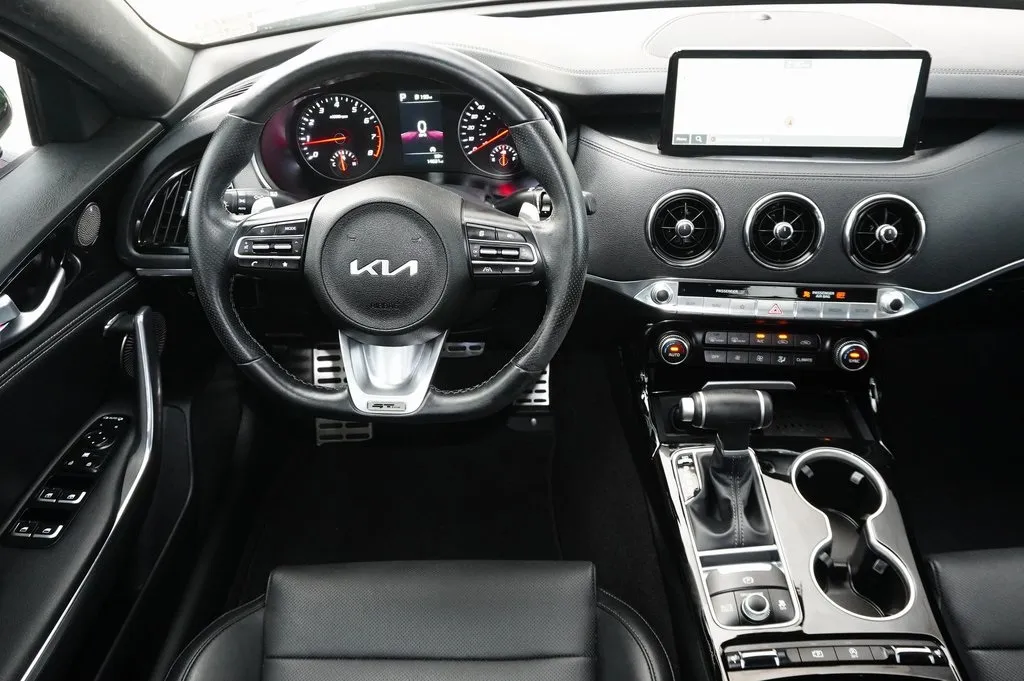 2023 Kia Stinger GT-Line photo 28