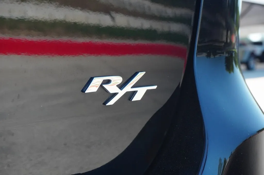 2022 Dodge Durango R/T photo 3