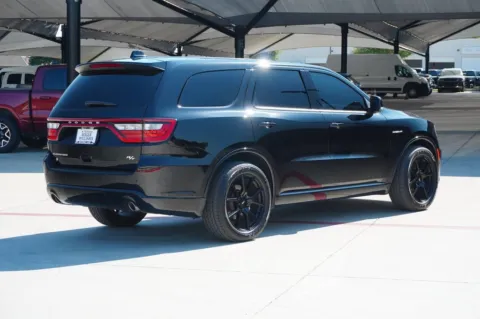More photos of 2022 Dodge Durango R/T at Roger Williams Chrysler Dodge Jeep Ram, TX