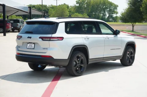 More photos of 2025 Jeep Grand Cherokee L Limited at Roger Williams Chrysler Dodge Jeep Ram, TX