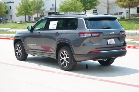 Another view of 2025 Jeep Grand Cherokee L Limited for sale in Weatherford, TX at Roger Williams Chrysler Dodge Jeep Ram