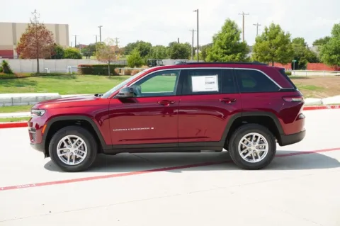 Photos of 2025 Jeep Grand Cherokee Laredo X for sale in Weatherford, TX at Roger Williams Chrysler Dodge Jeep Ram