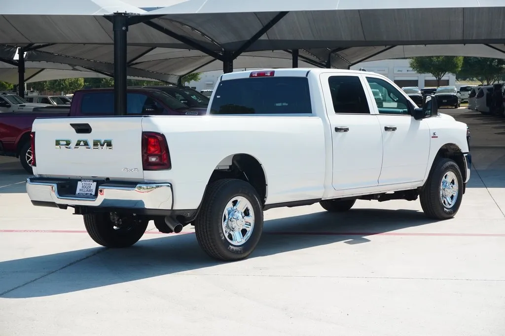 2026 Ram 3500 Tradesman photo 2