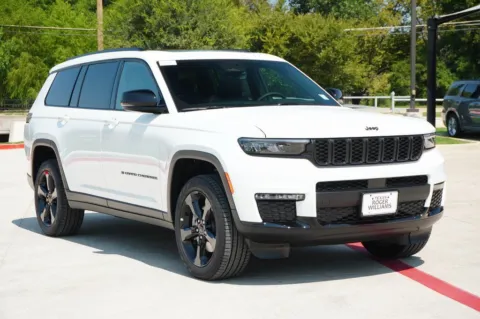 More photos of 2025 Jeep Grand Cherokee L Limited at Roger Williams Chrysler Dodge Jeep Ram, TX