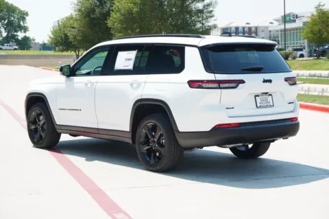 Another view of 2025 Jeep Grand Cherokee L Limited for sale in Weatherford, TX at Roger Williams Chrysler Dodge Jeep Ram