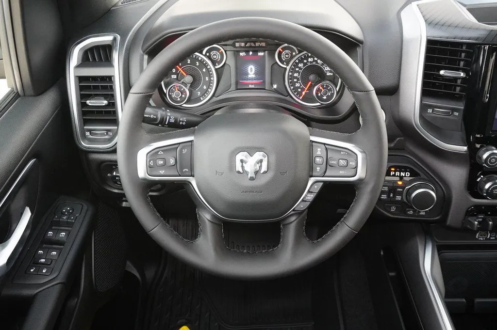 2026 RAM 1500 Big Horn/Lone Star - Photo 8