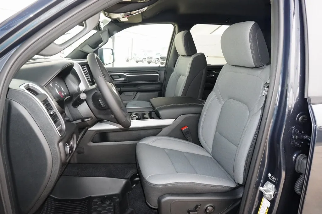 2026 Ram 1500 Lone Star photo 4