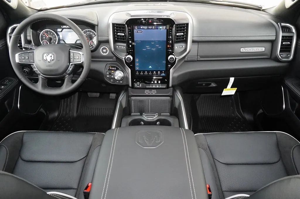 2026 Ram 1500 Laramie photo 4