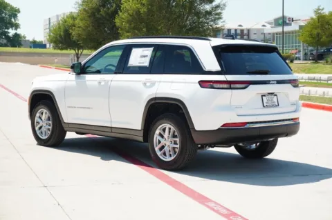 Another view of 2025 Jeep Grand Cherokee Laredo X for sale in Weatherford, TX at Roger Williams Chrysler Dodge Jeep Ram