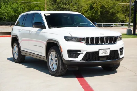 More photos of 2025 Jeep Grand Cherokee Laredo X at Roger Williams Chrysler Dodge Jeep Ram, TX