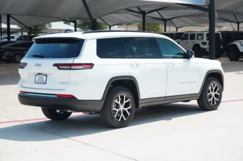 More photos of 2025 Jeep Grand Cherokee L Limited at Roger Williams Chrysler Dodge Jeep Ram, TX