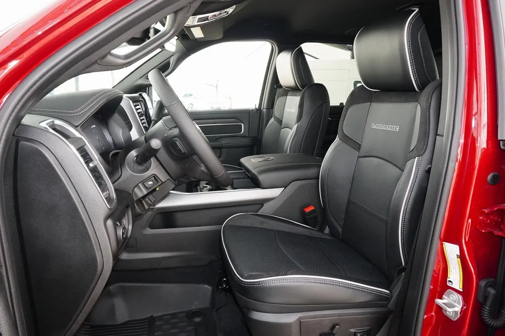 2026 Ram 3500 Laramie photo 4