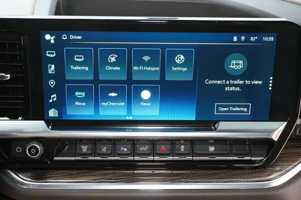 2025 Chevrolet Silverado 3500HD LT photo 14