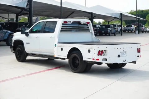 Another view of 2025 Chevrolet Silverado 3500HD LT for sale in Weatherford, TX at Roger Williams Chrysler Dodge Jeep Ram