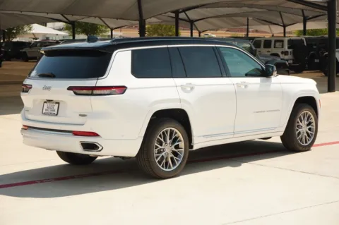 More photos of 2025 Jeep Grand Cherokee L Summit at Roger Williams Chrysler Dodge Jeep Ram, TX