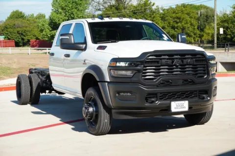 More photos of 2026 Ram 5500 Chassis Cab Tradesman at Roger Williams Chrysler Dodge Jeep Ram, TX