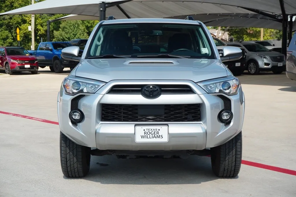 2022 Toyota 4Runner TRD Off-Road photo 3