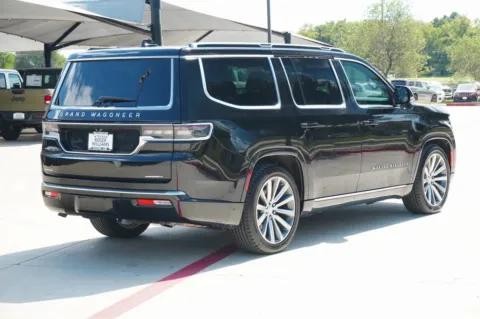 More photos of 2022 Jeep Grand Wagoneer Series II at Roger Williams Chrysler Dodge Jeep Ram, TX