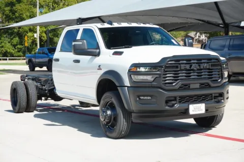 More photos of 2026 Ram 5500 Chassis Cab Tradesman at Roger Williams Chrysler Dodge Jeep Ram, TX