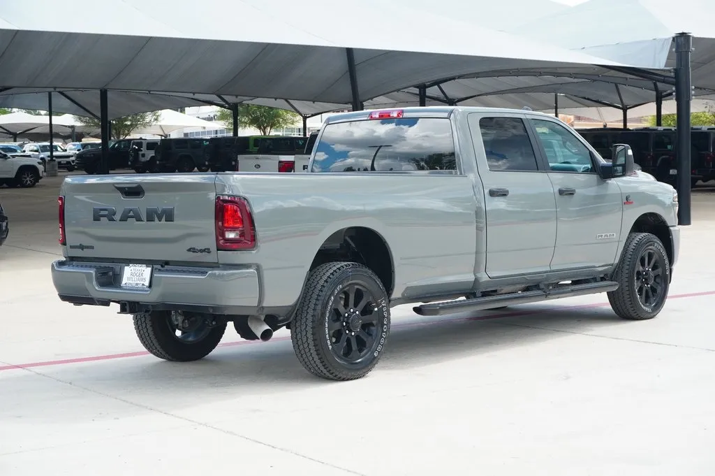 2026 Ram 3500 Big Horn photo 2