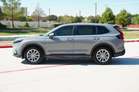 Photos of 2024 Honda CR-V EX for sale in Weatherford, TX at Roger Williams Chrysler Dodge Jeep Ram